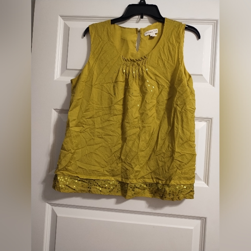 Women's Sleeveless Top in Green